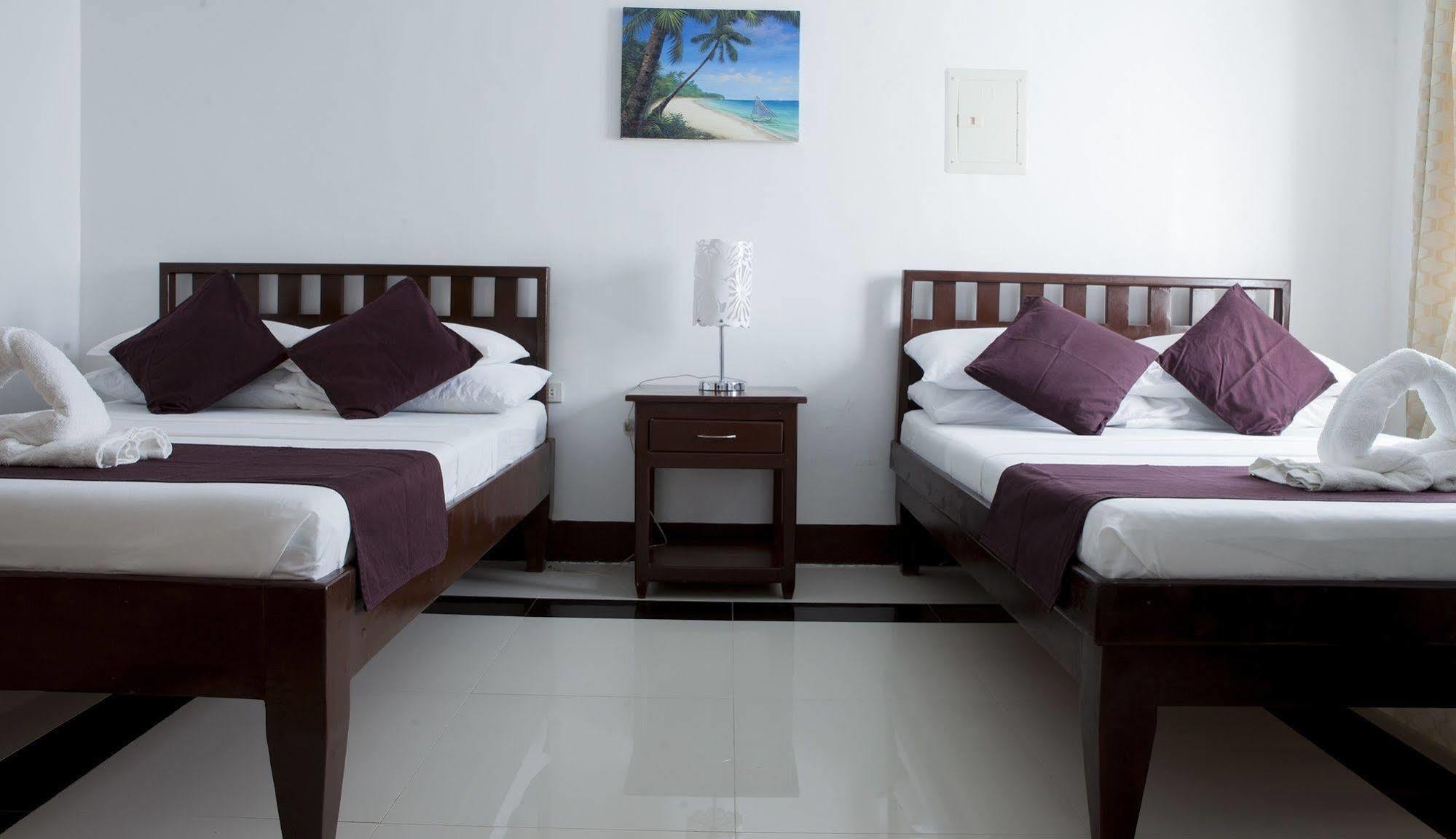Isla Gecko Resort Balabag  Luaran gambar
